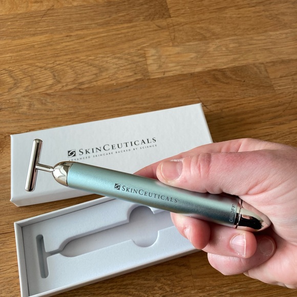 Skinceuticals Lift and Tone Sculpting Bar - Picture 4 of 5